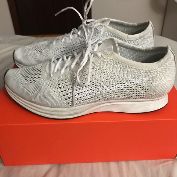 nike flyknit racer 10.5